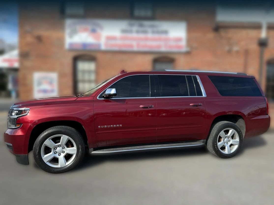 2017 CHEVROLET Suburban