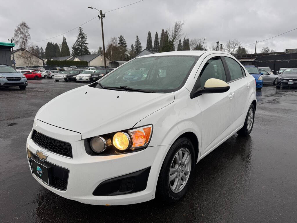 2015 CHEVROLET Sonic