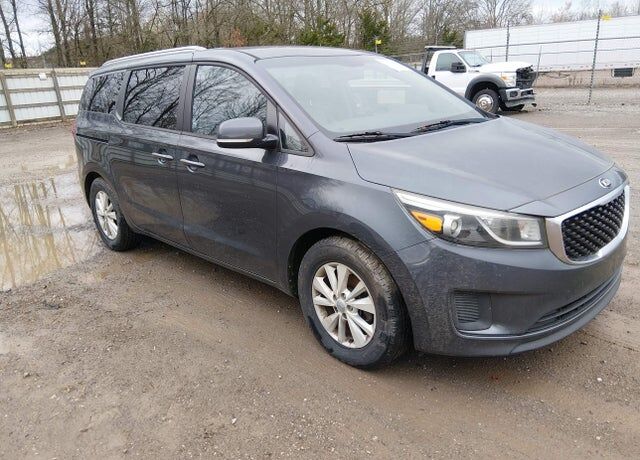 2016 KIA Sedona