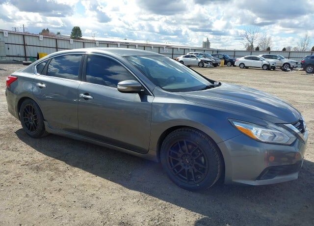 2017 NISSAN Altima