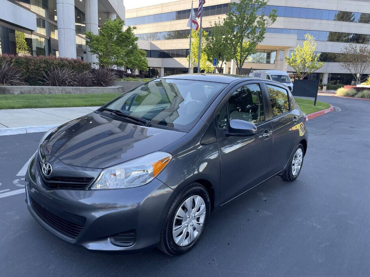 2013 TOYOTA Yaris