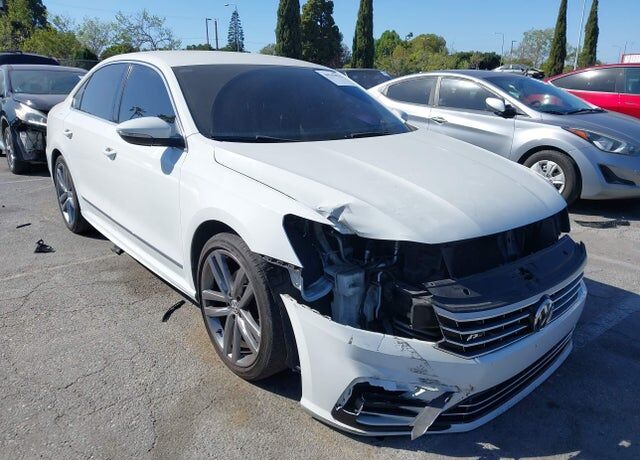 2016 VOLKSWAGEN Passat