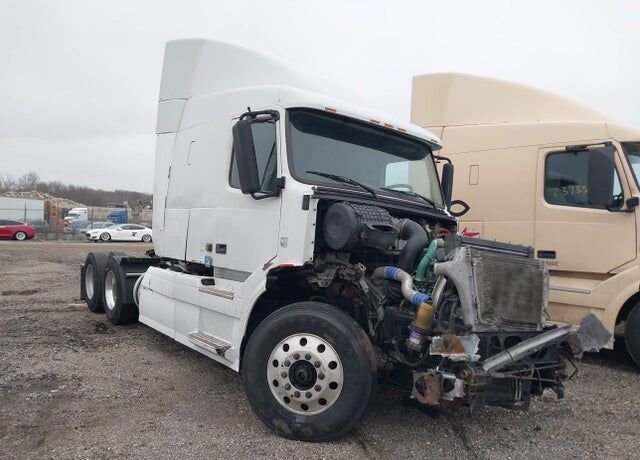2009 VOLVO TRUCK VNL
