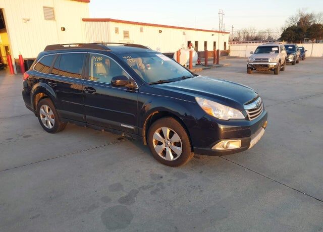 2012 SUBARU Outback
