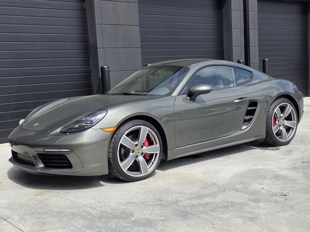 2025 PORSCHE 718