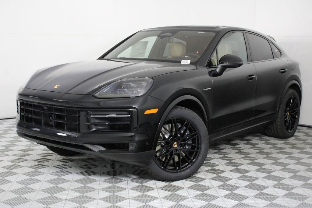 2026 PORSCHE Cayenne
