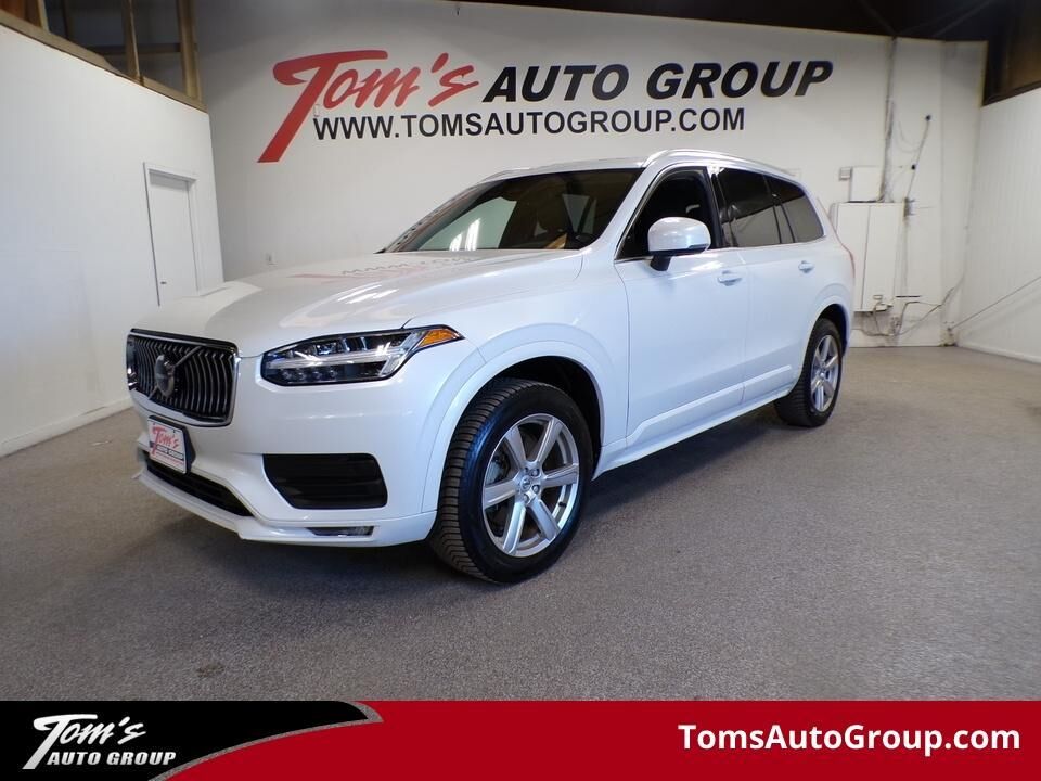 2023 VOLVO XC90