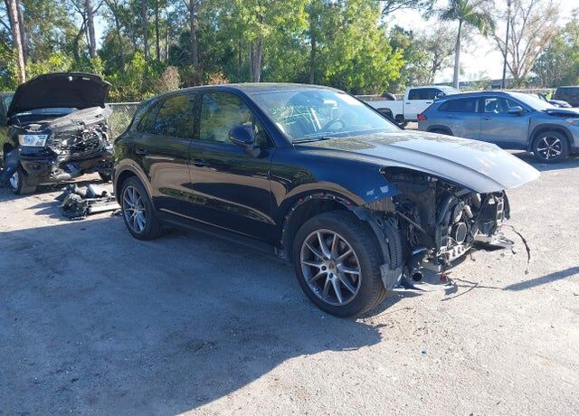 2019 PORSCHE Cayenne