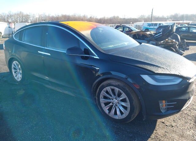 2018 TESLA Model X