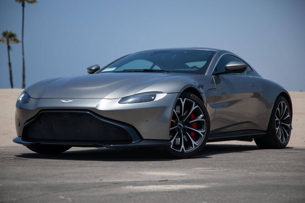 2019 ASTON MARTIN V8 Vantage