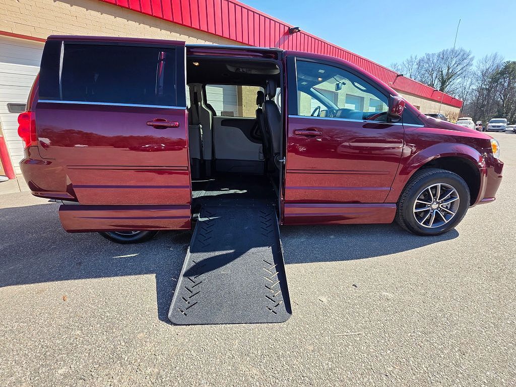 2017 DODGE Grand Caravan