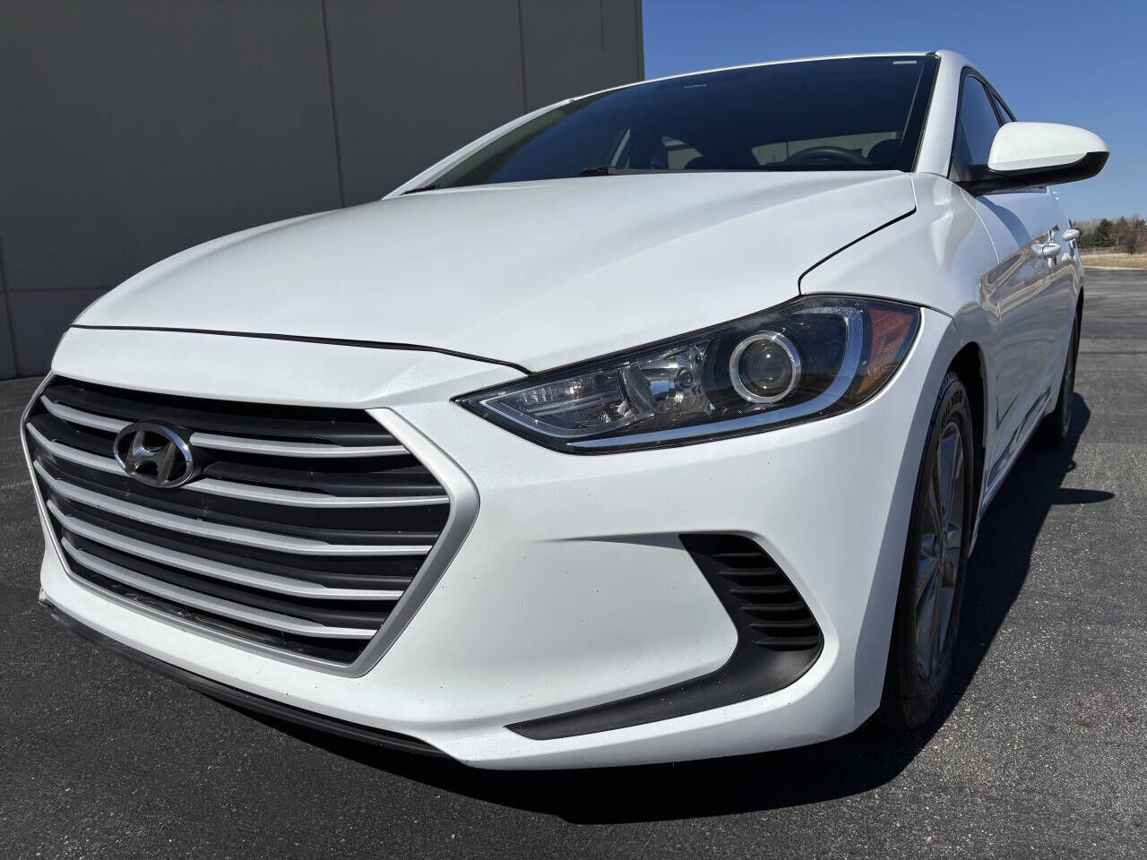 2018 HYUNDAI Elantra