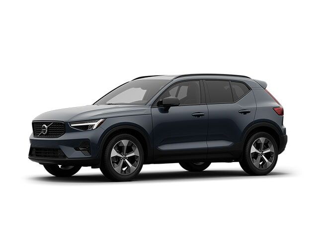 2026 VOLVO XC40