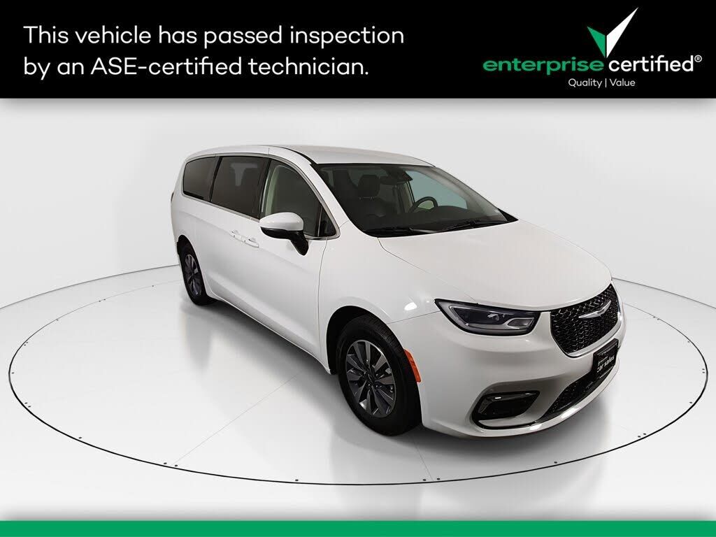 2023 CHRYSLER Pacifica