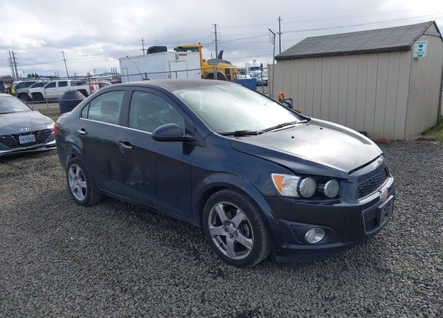 2015 CHEVROLET Sonic