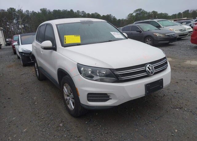 2013 VOLKSWAGEN Tiguan