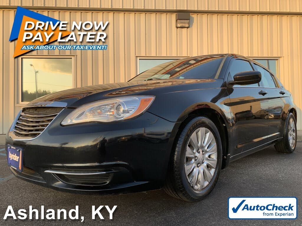 2013 CHRYSLER 200