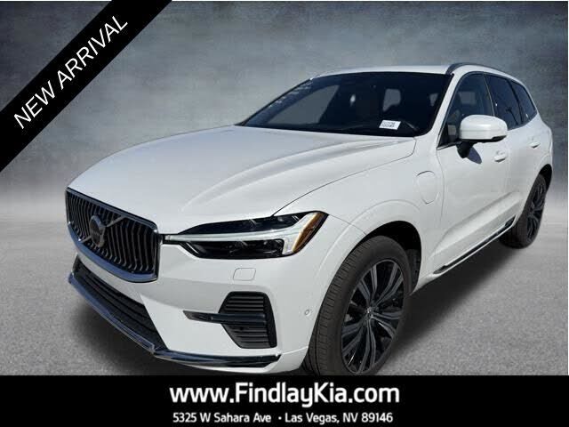 2022 VOLVO XC60