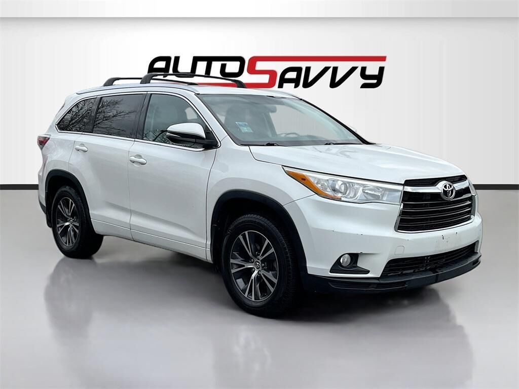 2016 TOYOTA Highlander