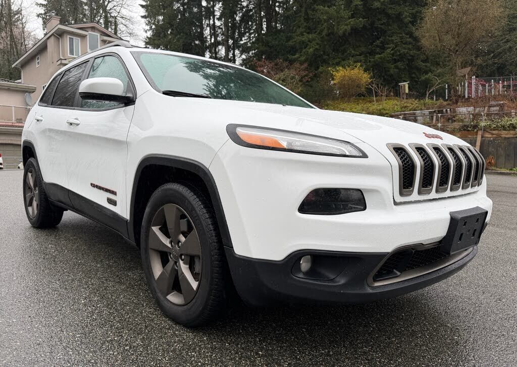 2017 JEEP Cherokee