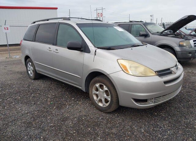 2004 TOYOTA Sienna