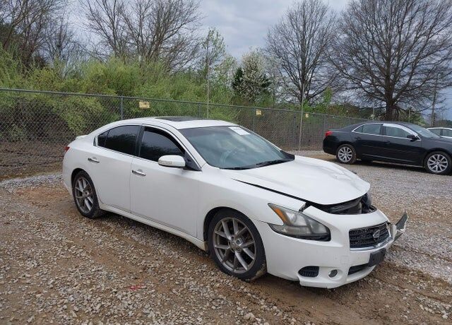 2011 NISSAN Maxima
