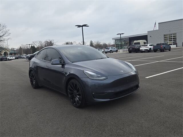 2022 TESLA Model Y