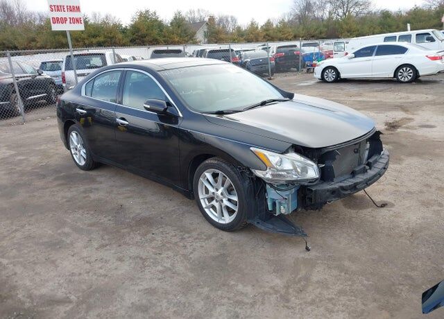 2011 NISSAN Maxima