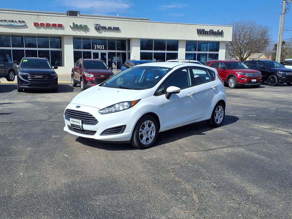 2016 FORD Fiesta