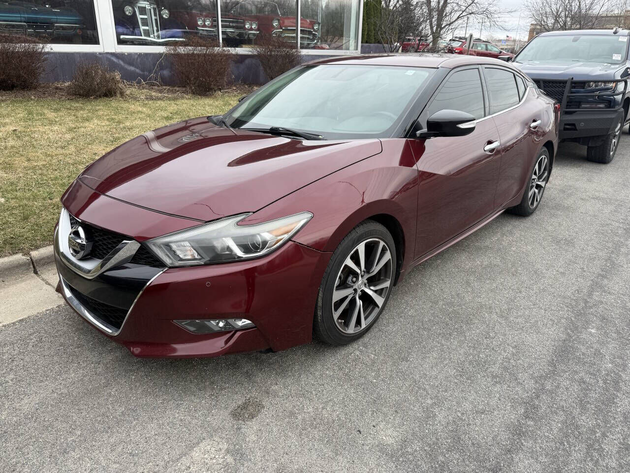 2017 NISSAN Maxima