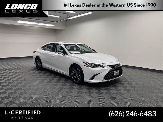 2025 LEXUS ES