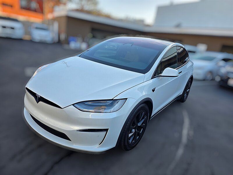 2022 TESLA Model X