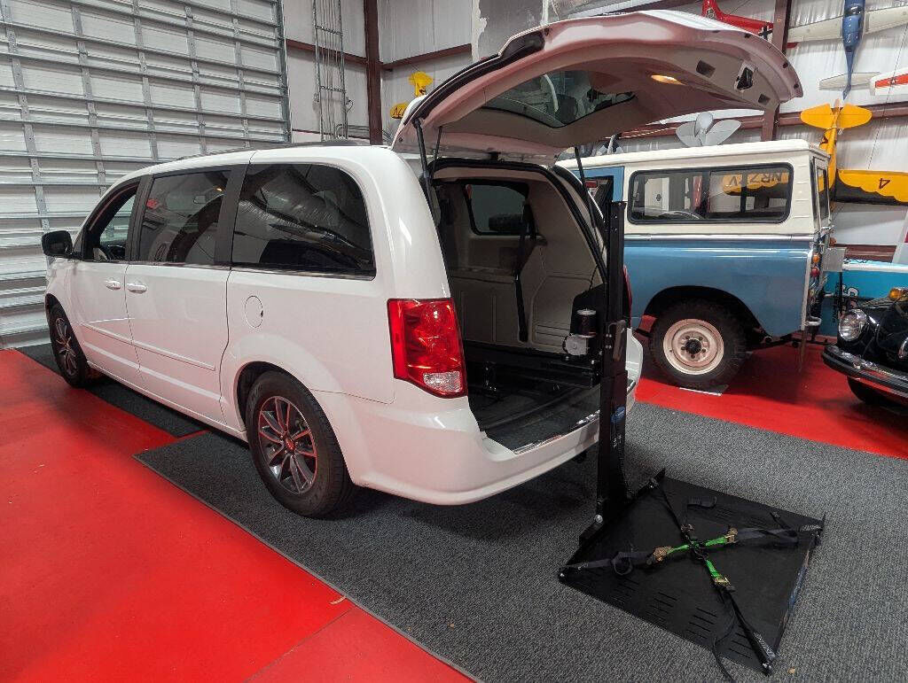 2017 DODGE Grand Caravan