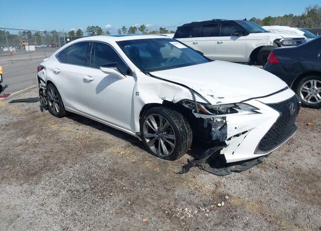 2019 LEXUS ES
