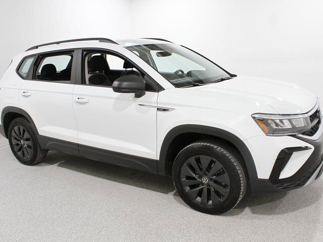 2023 VOLKSWAGEN Taos 4Motion
