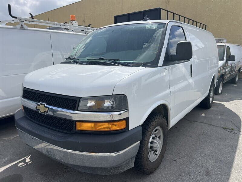 2021 CHEVROLET Express