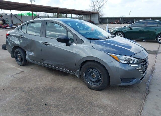 2025 NISSAN Versa