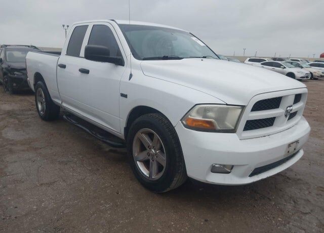 2012 DODGE Ram