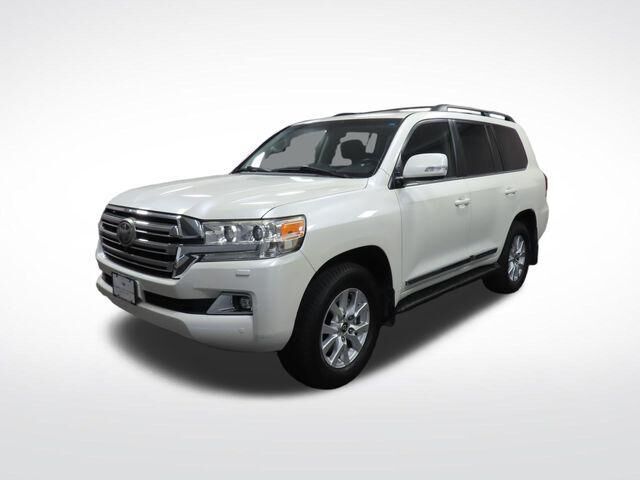 2016 TOYOTA Land Cruiser
