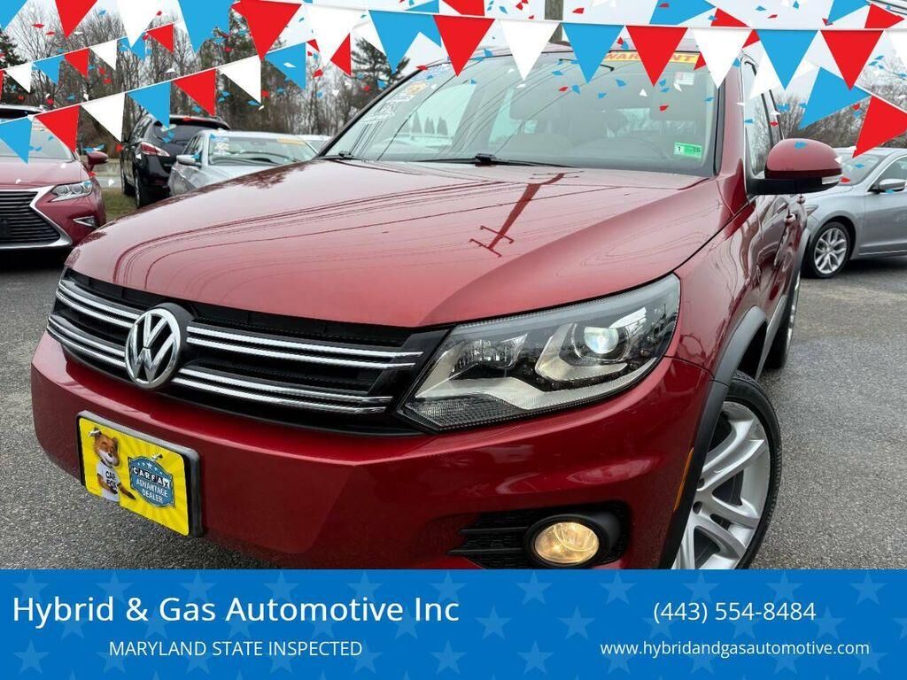 2012 VOLKSWAGEN Tiguan