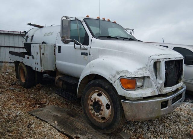 2007 FORD F-650