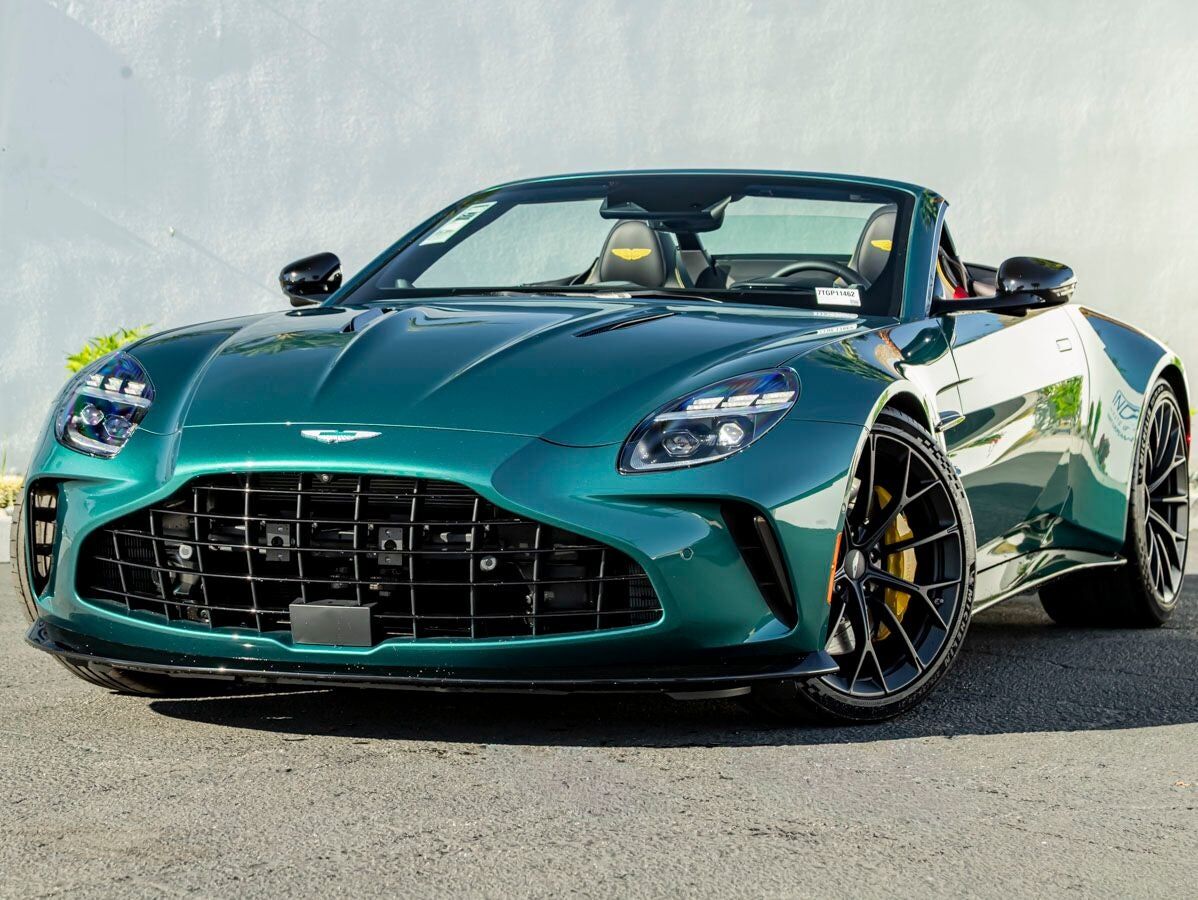 2026 ASTON MARTIN Vantage
