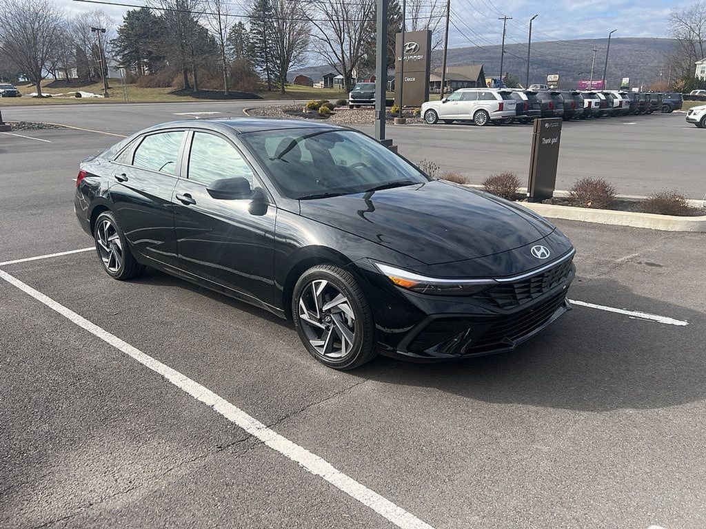 2025 HYUNDAI Elantra