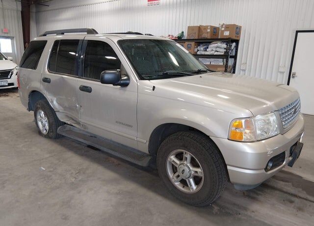 2005 FORD Explorer