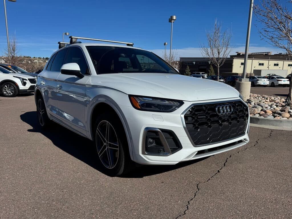 2021 AUDI Q5 e