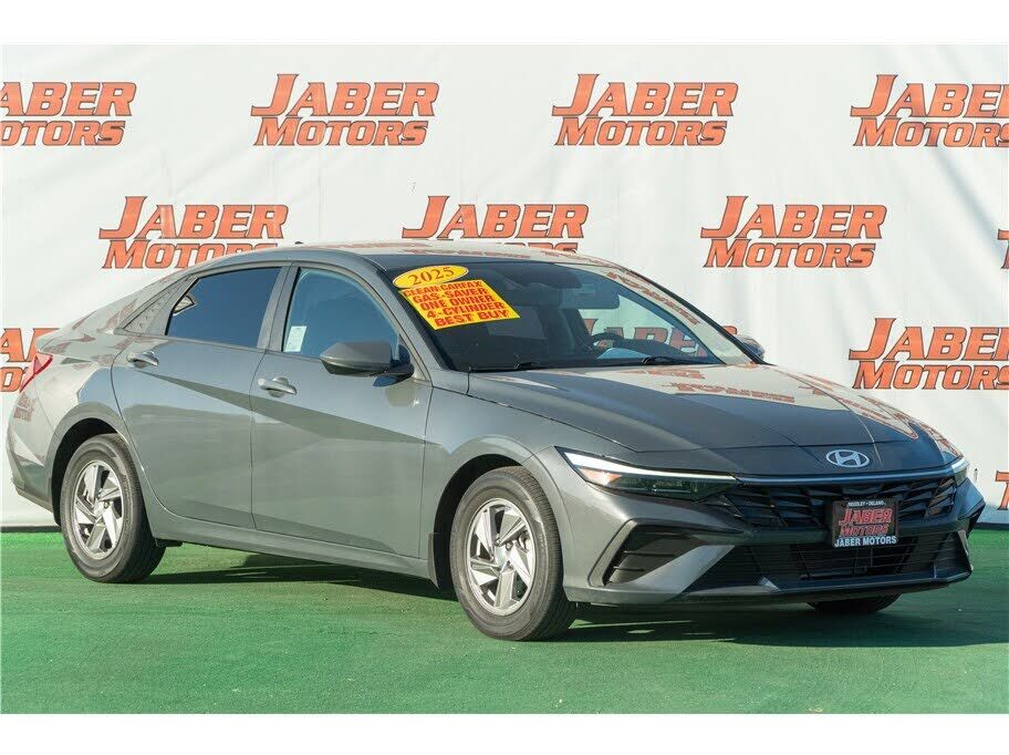2025 HYUNDAI Elantra