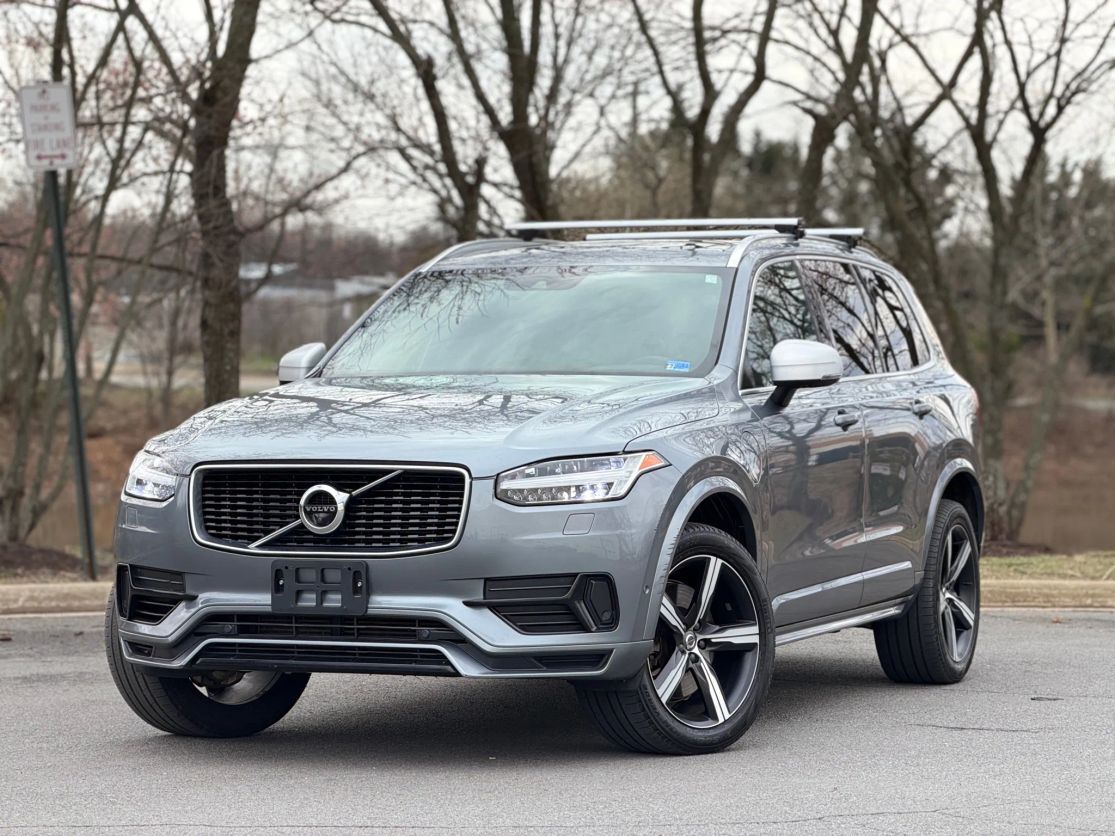 2017 VOLVO XC90