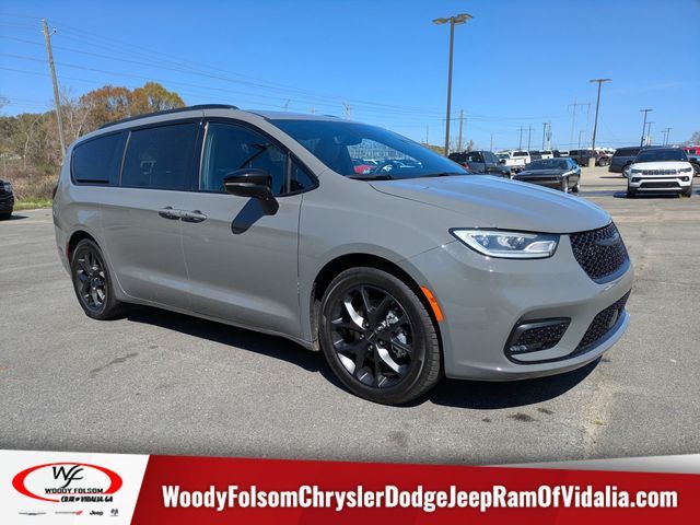 2025 CHRYSLER Pacifica