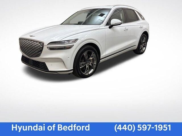 2025 GENESIS GV70
