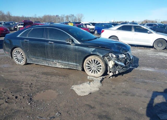 2017 LINCOLN MKZ